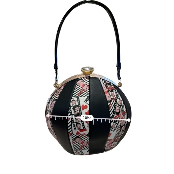 Betty Boop Embossed Diamonds Handbag NWT - Picture 7 of 11